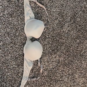 Women’s push up bra